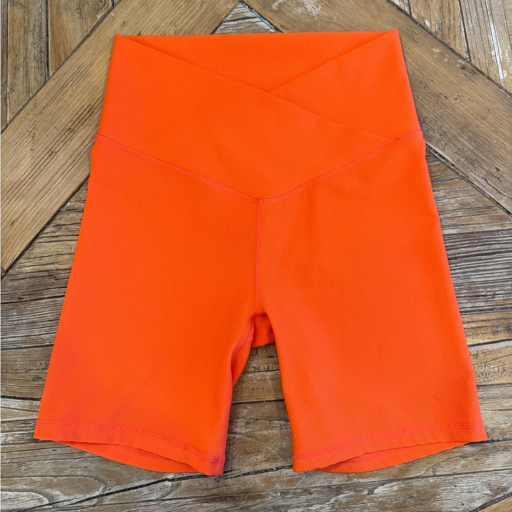 Wilo The Label Ribbed Orange Biker Shorts